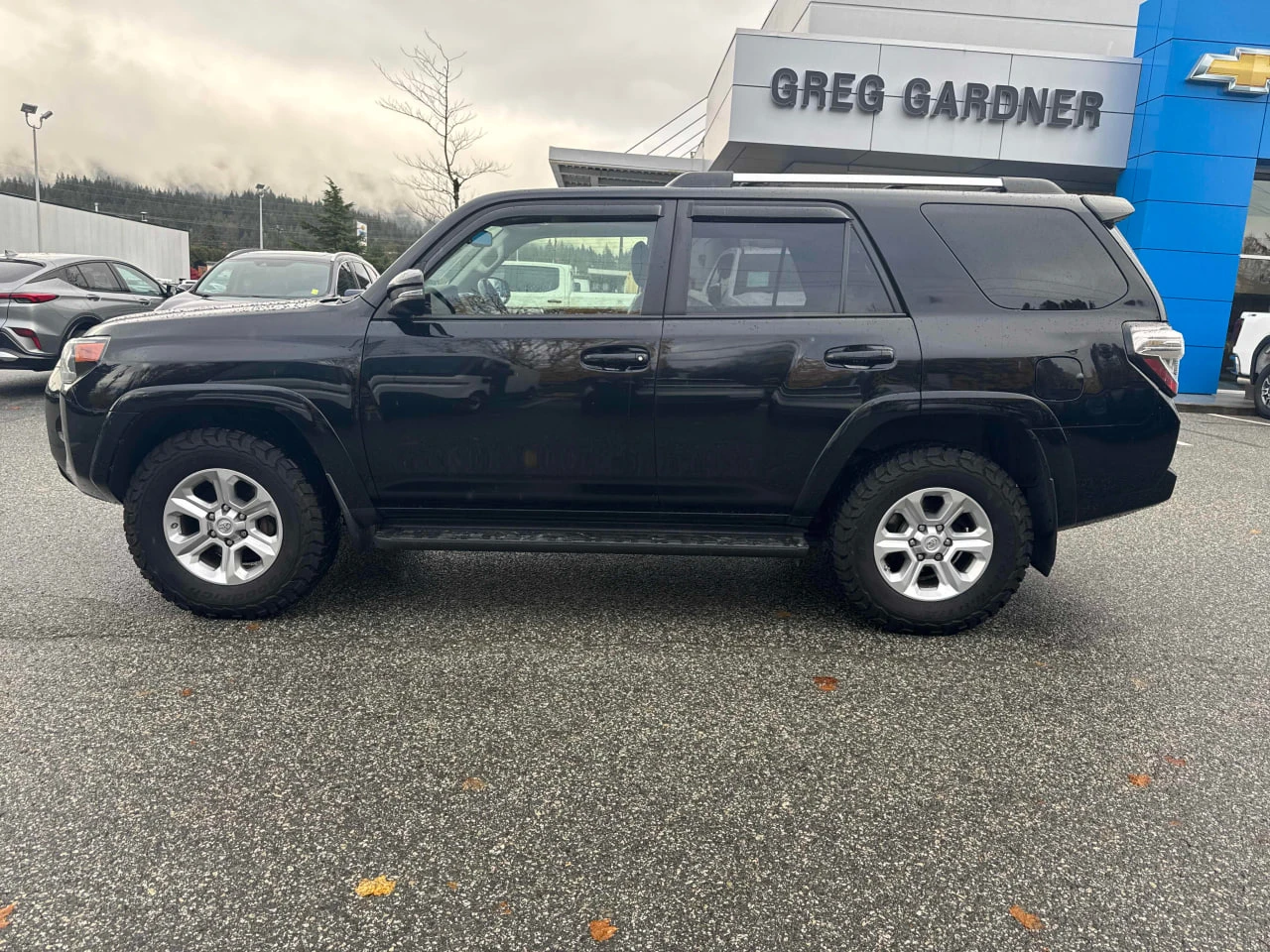 Toyota 4runner CARFAX* АВТОФИНАНСИРАНЕ БЕЗ ПЪРВОНАЧАЛНА ВНОСКА - изображение 2