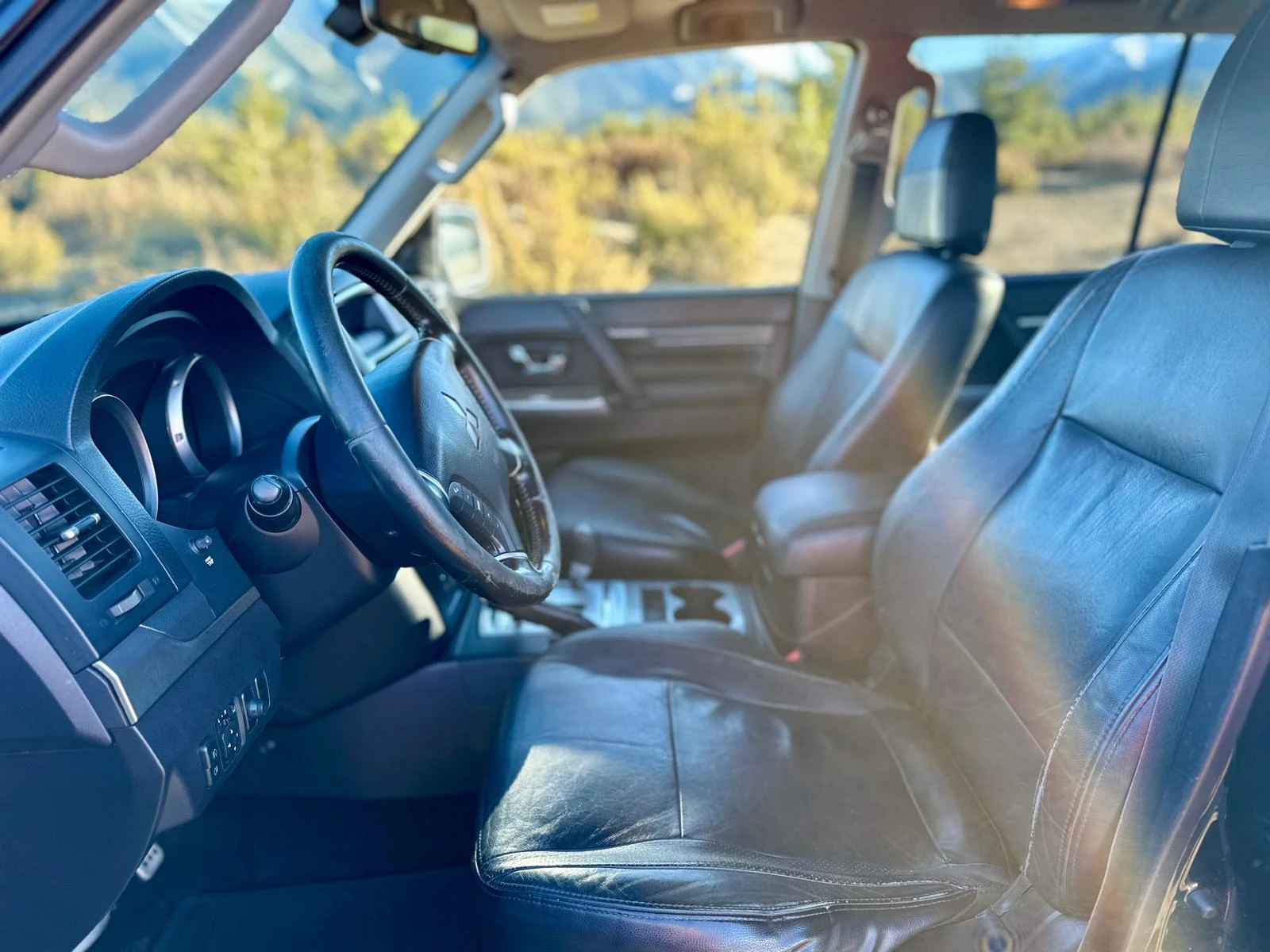 Mitsubishi Pajero, снимка 12 - Автомобили и джипове - 53732067