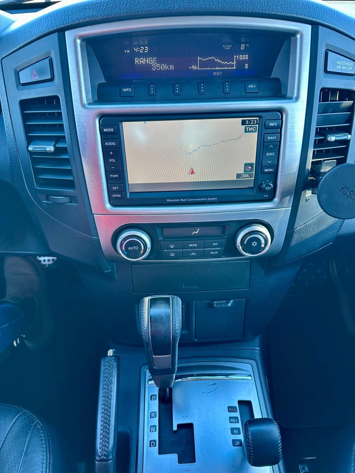 Mitsubishi Pajero, снимка 15 - Автомобили и джипове - 53732067