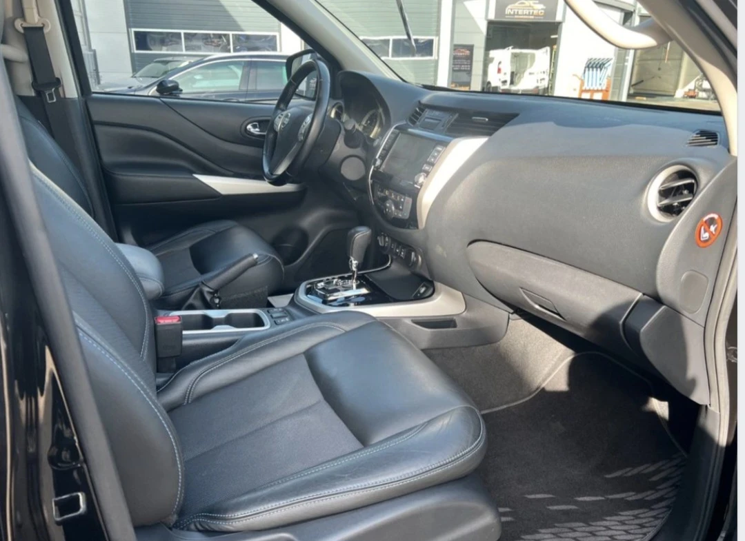 Nissan Navara, снимка 6 - Автомобили и джипове - 54157468