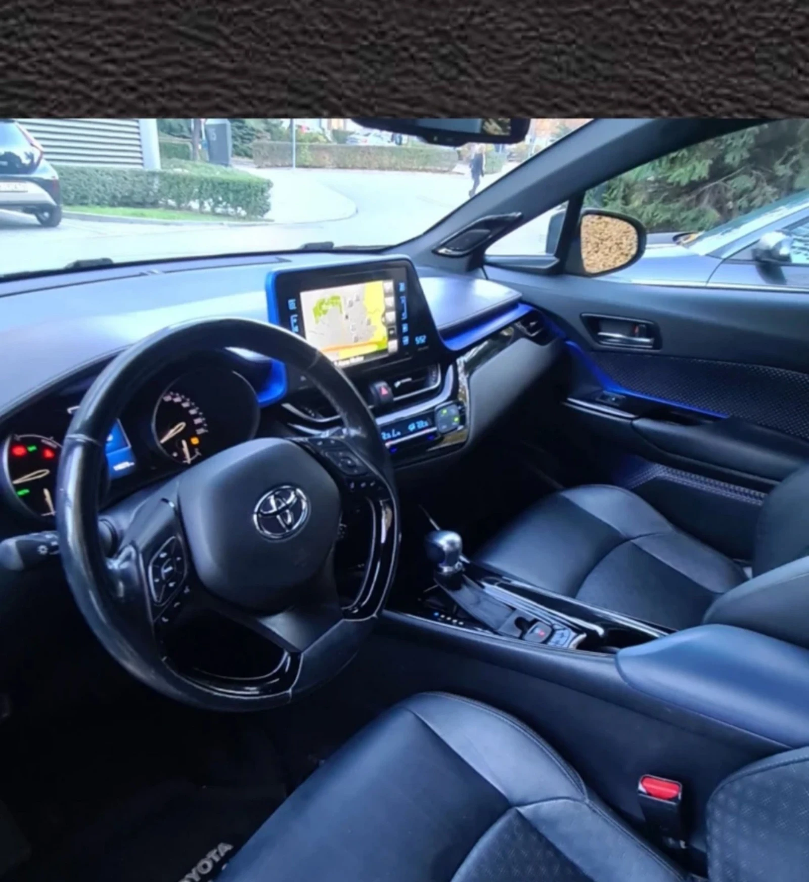 Toyota C-HR Hybrid , снимка 5 - Автомобили и джипове - 54209994