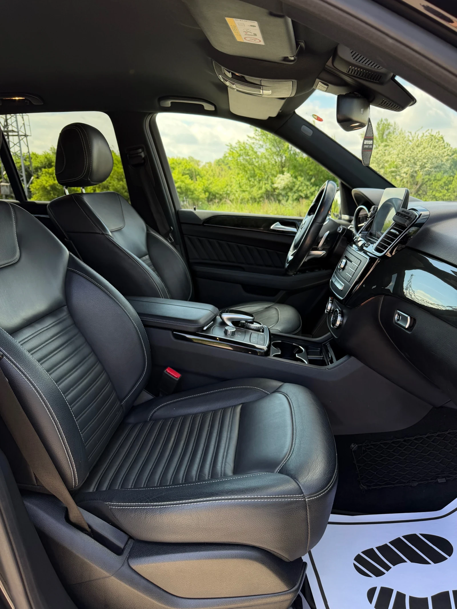 Mercedes-Benz GLE 350 AMG FULL, снимка 11 - Автомобили и джипове - 54554704