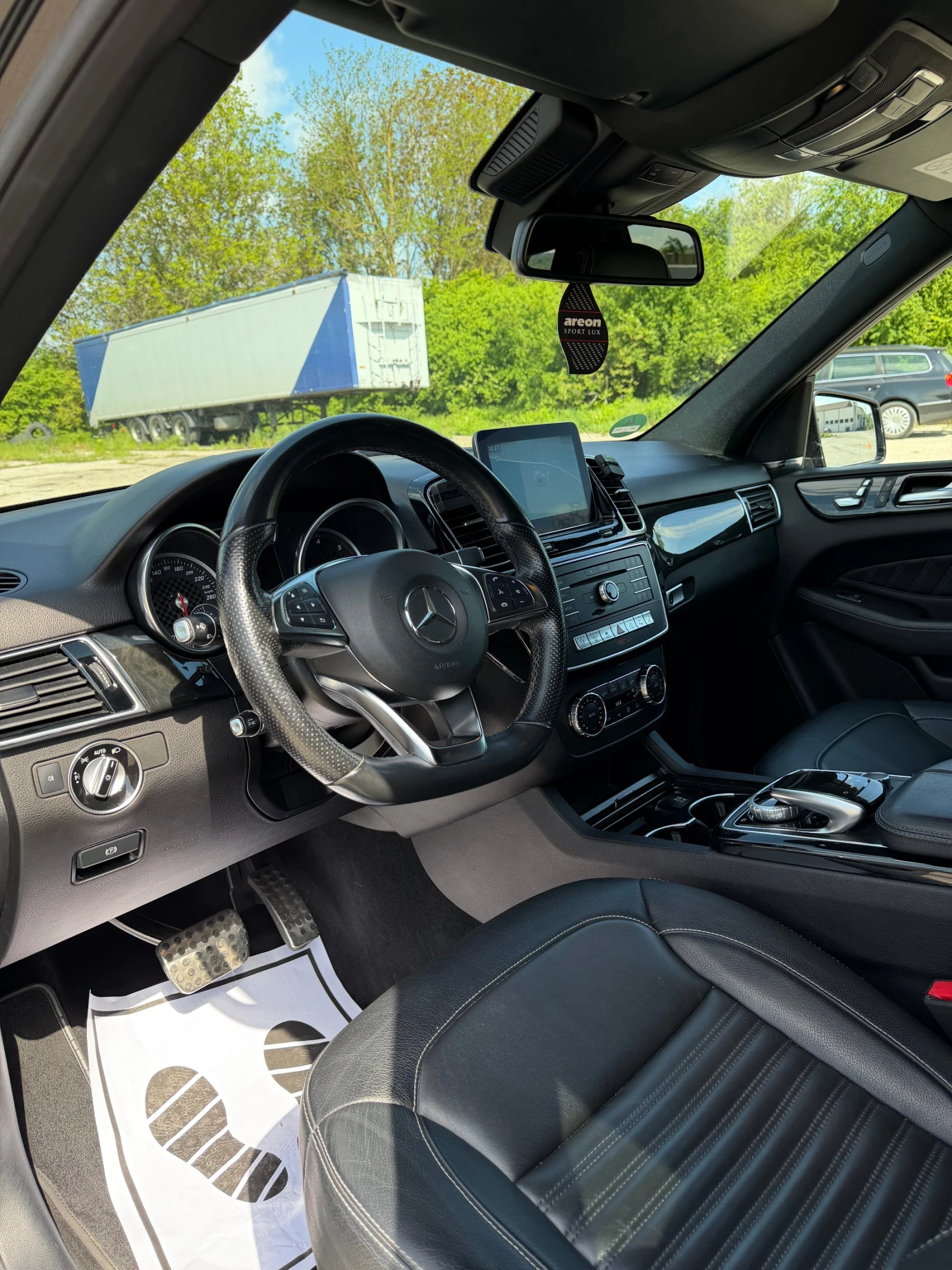 Mercedes-Benz GLE 350 AMG FULL, снимка 8 - Автомобили и джипове - 54554704