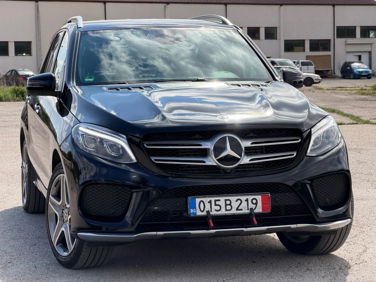 Mercedes-Benz GLE 350 AMG FULL, снимка 2 - Автомобили и джипове - 54554704