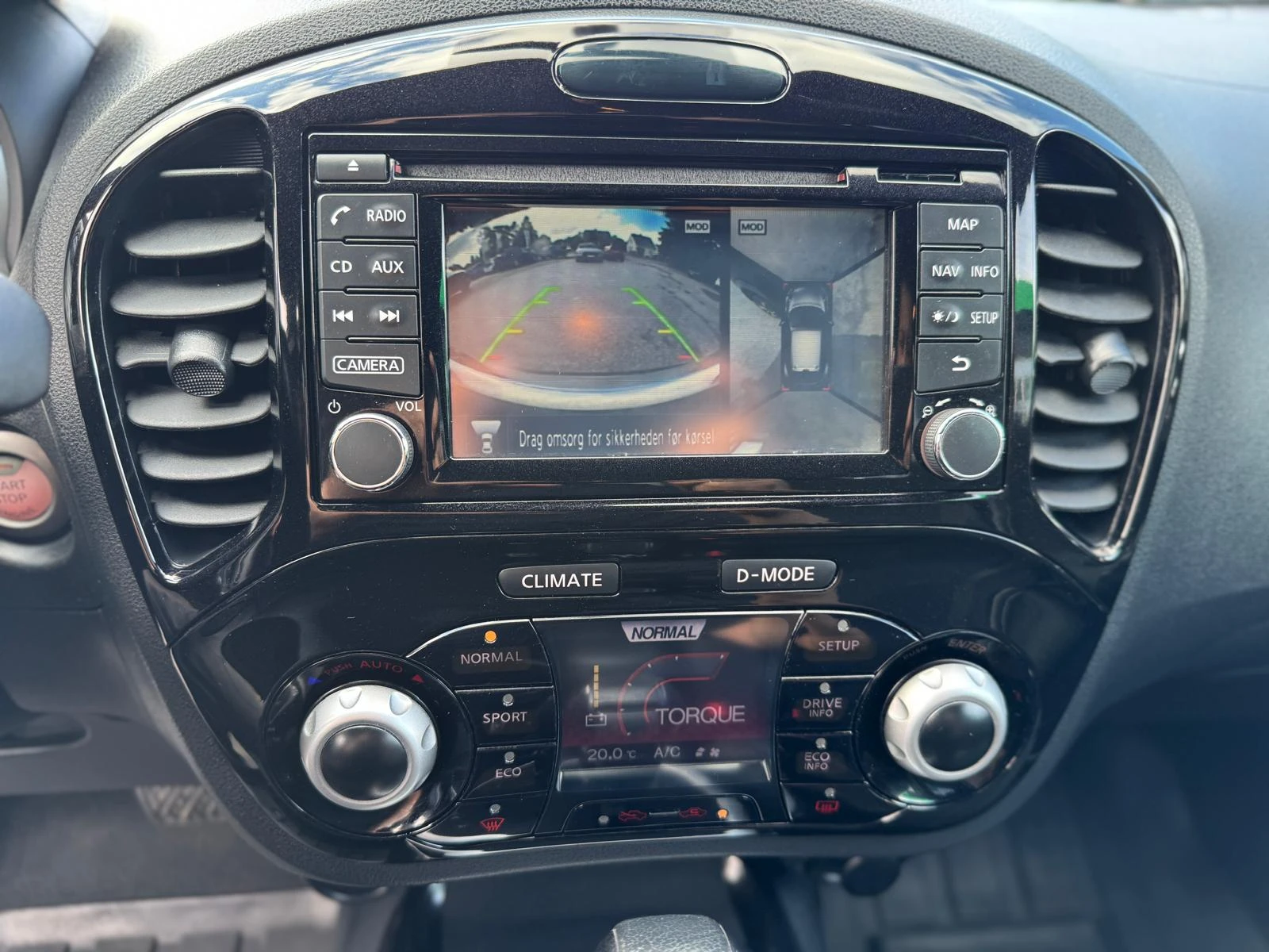 Nissan Juke 1, 6 Dig-T 190 4X4 Tekna X-tr. 4WD Facelift, снимка 16 - Автомобили и джипове - 55944393