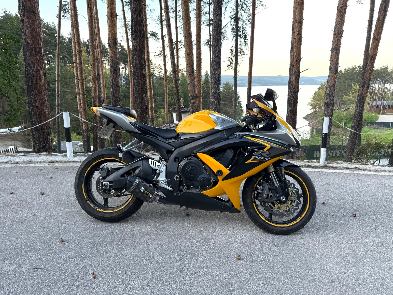Suzuki Gsxr 600 K8 - изображение 2