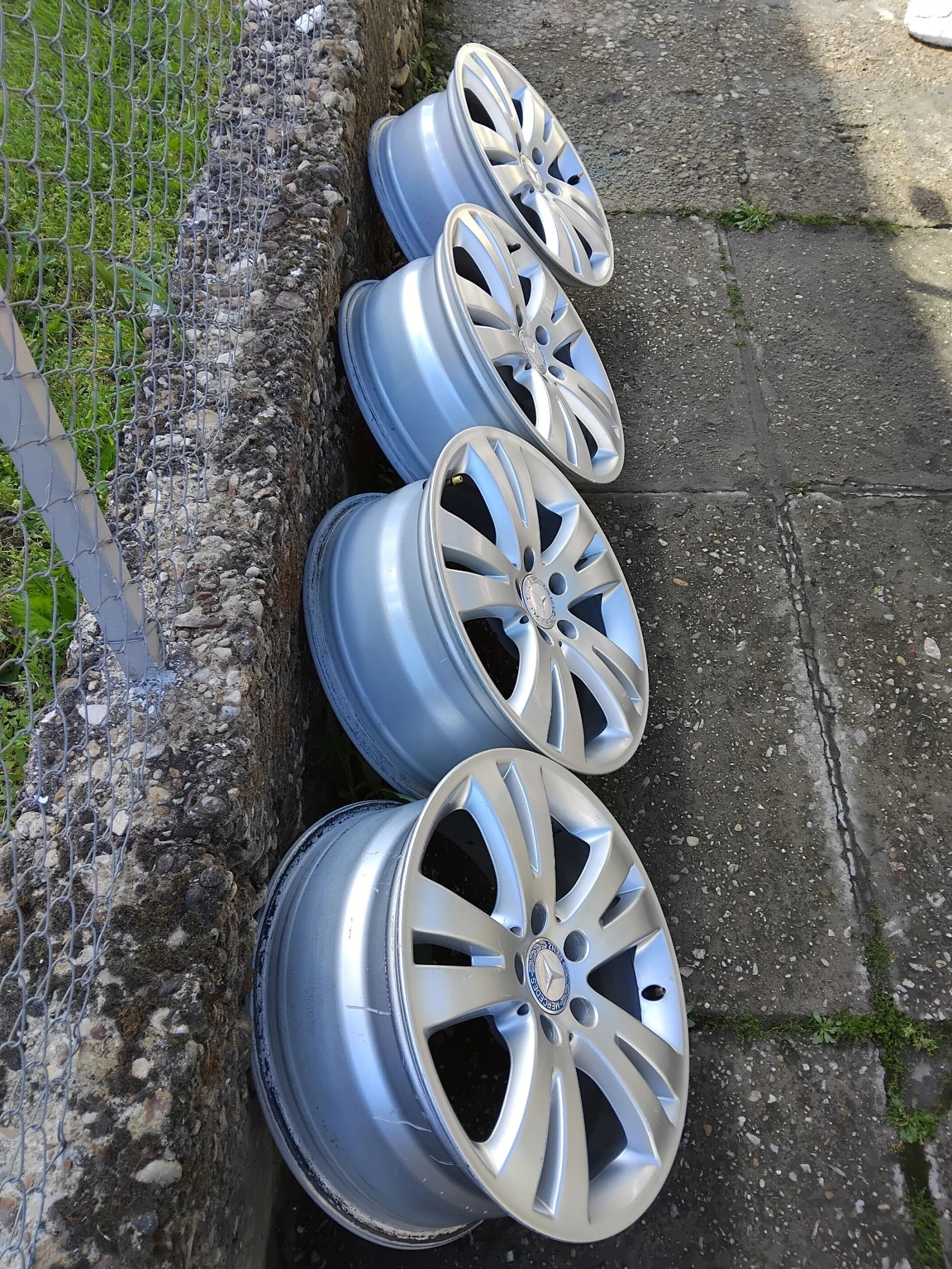 Джанти за Mercedes-Benz C 220, снимка 5 - Гуми и джанти - 54597174
