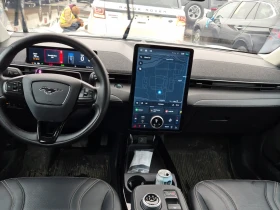 Ford Mustang Mach-E Premium AWD, снимка 8
