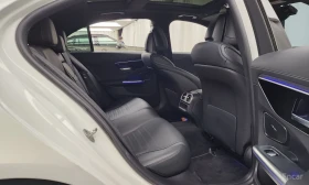 Mercedes-Benz C 300 AMG LINE* DISTRONIC* HEAD-UP* 360 CAM* BURMESTER* , снимка 15
