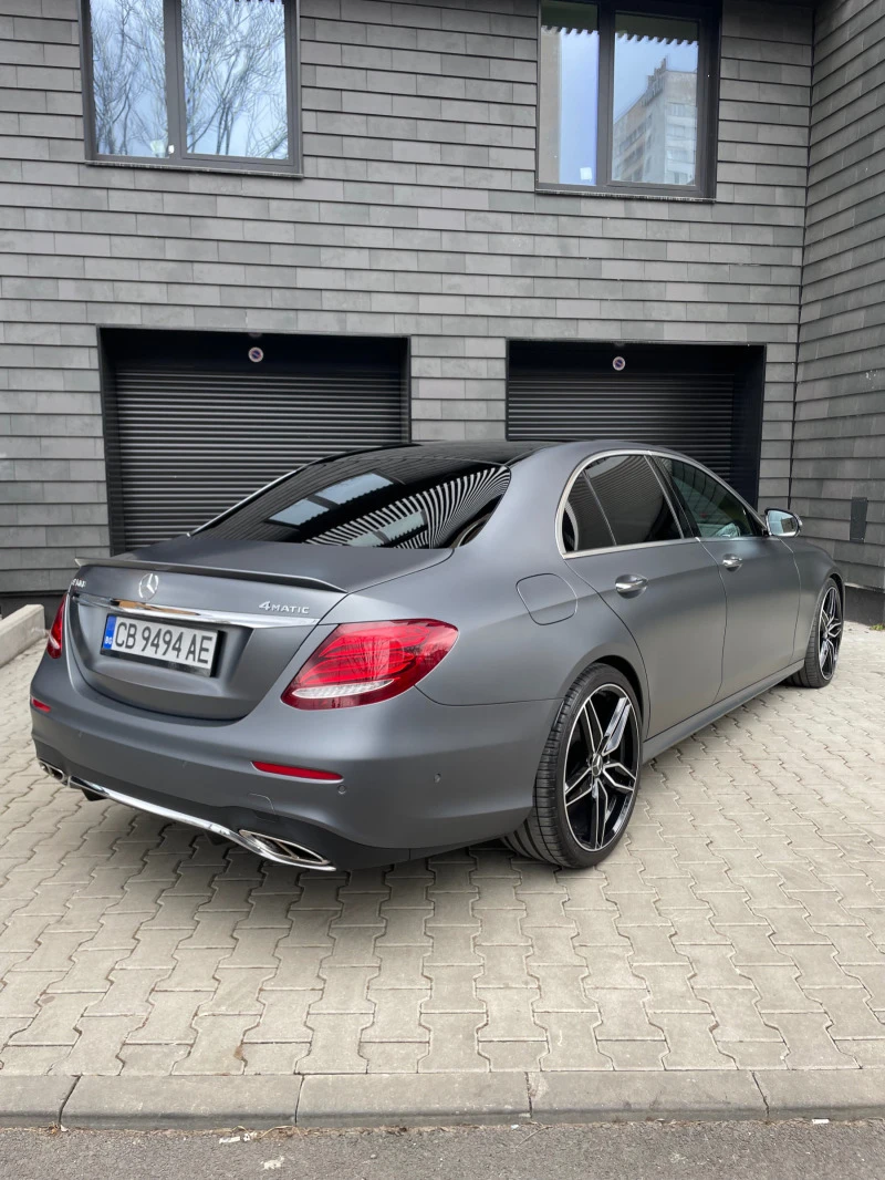 Mercedes-Benz E 400 AMG/DESIGNO/4MATIC, снимка 4 - Автомобили и джипове - 47433621