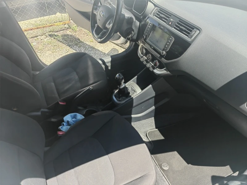 Kia Rio 1.1CRDI-evro6, снимка 9 - Автомобили и джипове - 46978275