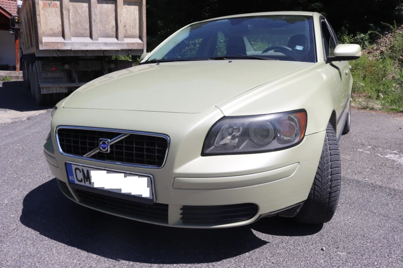 Volvo S40, снимка 3 - Автомобили и джипове - 48922897