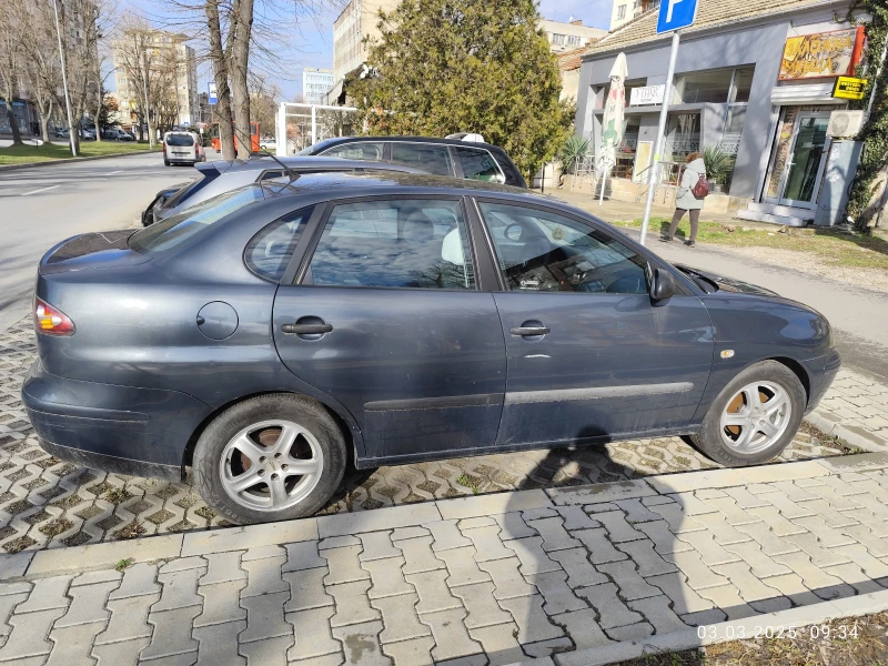 Seat Cordoba, снимка 4 - Автомобили и джипове - 49343004