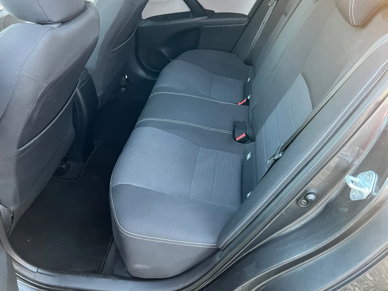 Toyota Avensis Executive , снимка 9 - Автомобили и джипове - 50367964