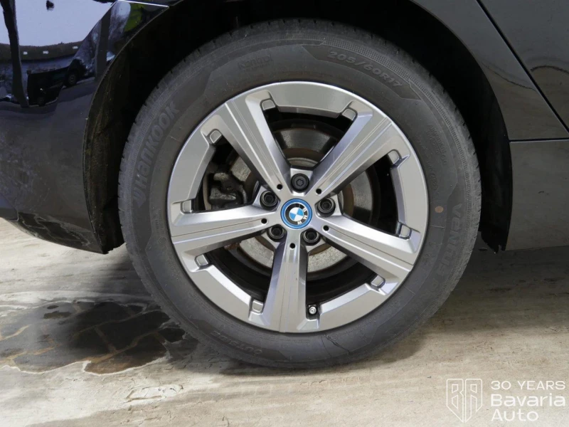 BMW 230 e xDrive Active Tourer Steptronic, снимка 11 - Автомобили и джипове - 52727090