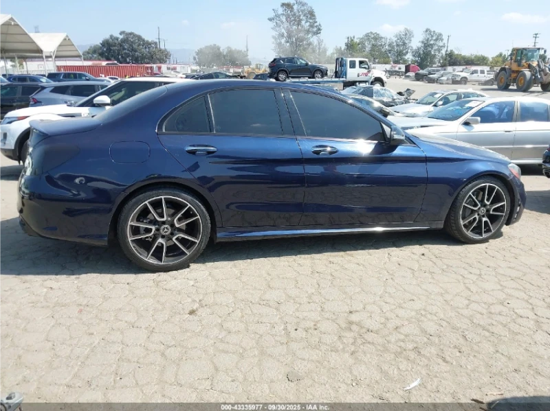 Mercedes-Benz C 300 Подгрев* Burmester* Камера* Панорама, снимка 2 - Автомобили и джипове - 52741831