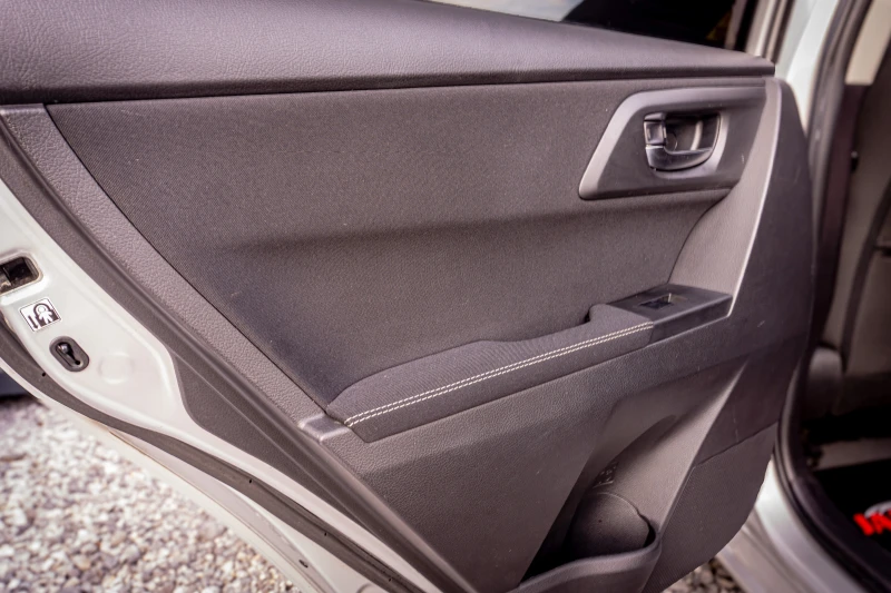 Toyota Auris 1.6 i-VVTI С ГАРАНЦИЯ! TOP!!!, снимка 14 - Автомобили и джипове - 52828364