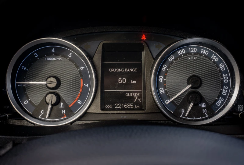 Toyota Auris 1.6 i-VVTI С ГАРАНЦИЯ! TOP!!!, снимка 11 - Автомобили и джипове - 52828364