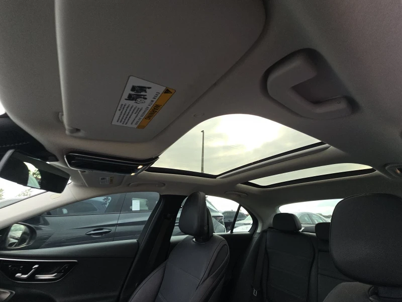 Mercedes-Benz C 300, снимка 14 - Автомобили и джипове - 53164950