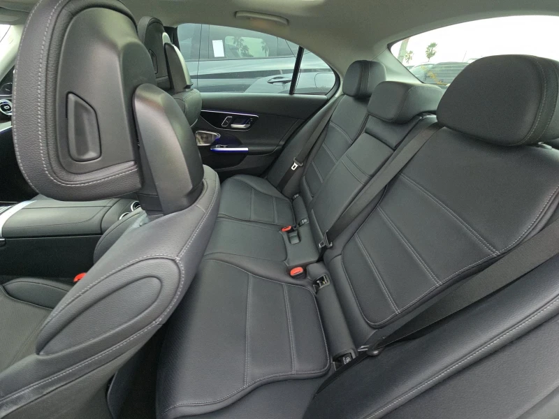 Mercedes-Benz C 300, снимка 13 - Автомобили и джипове - 53164950