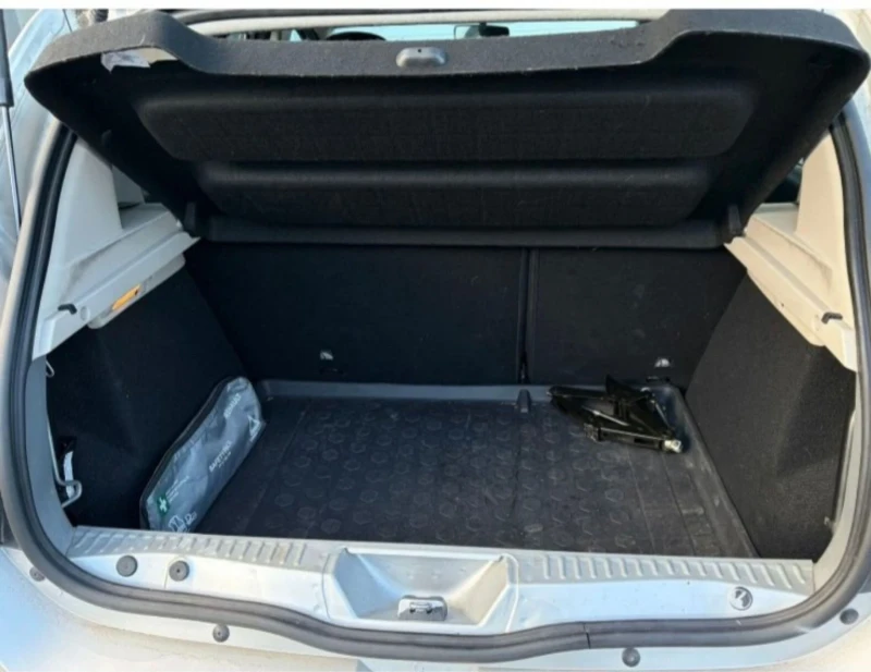 Dacia Sandero 1.0 SCE 75cv, снимка 4 - Автомобили и джипове - 53383489