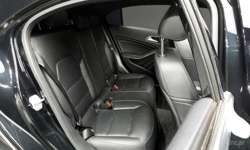 Mercedes-Benz A 200, снимка 12 - Автомобили и джипове - 53536367