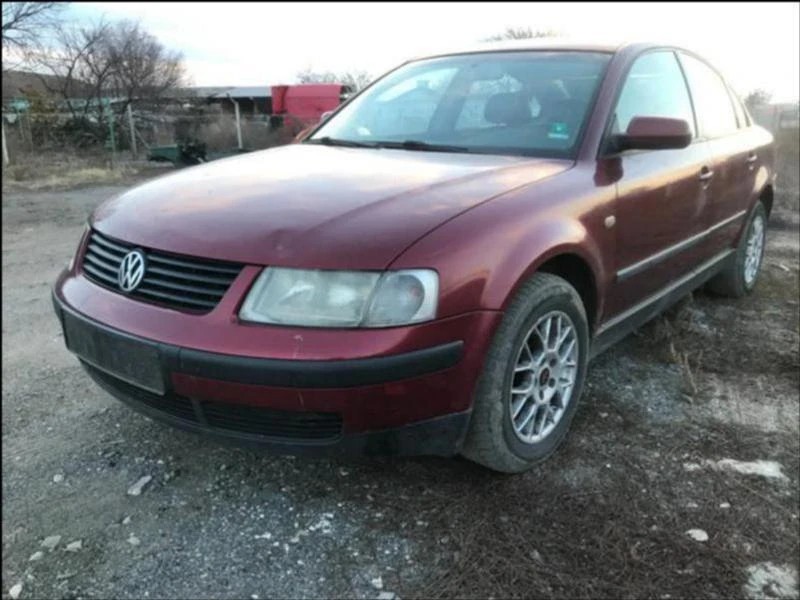 VW Passat 1,8T/1,8-125, снимка 15 - Автомобили и джипове - 47487183