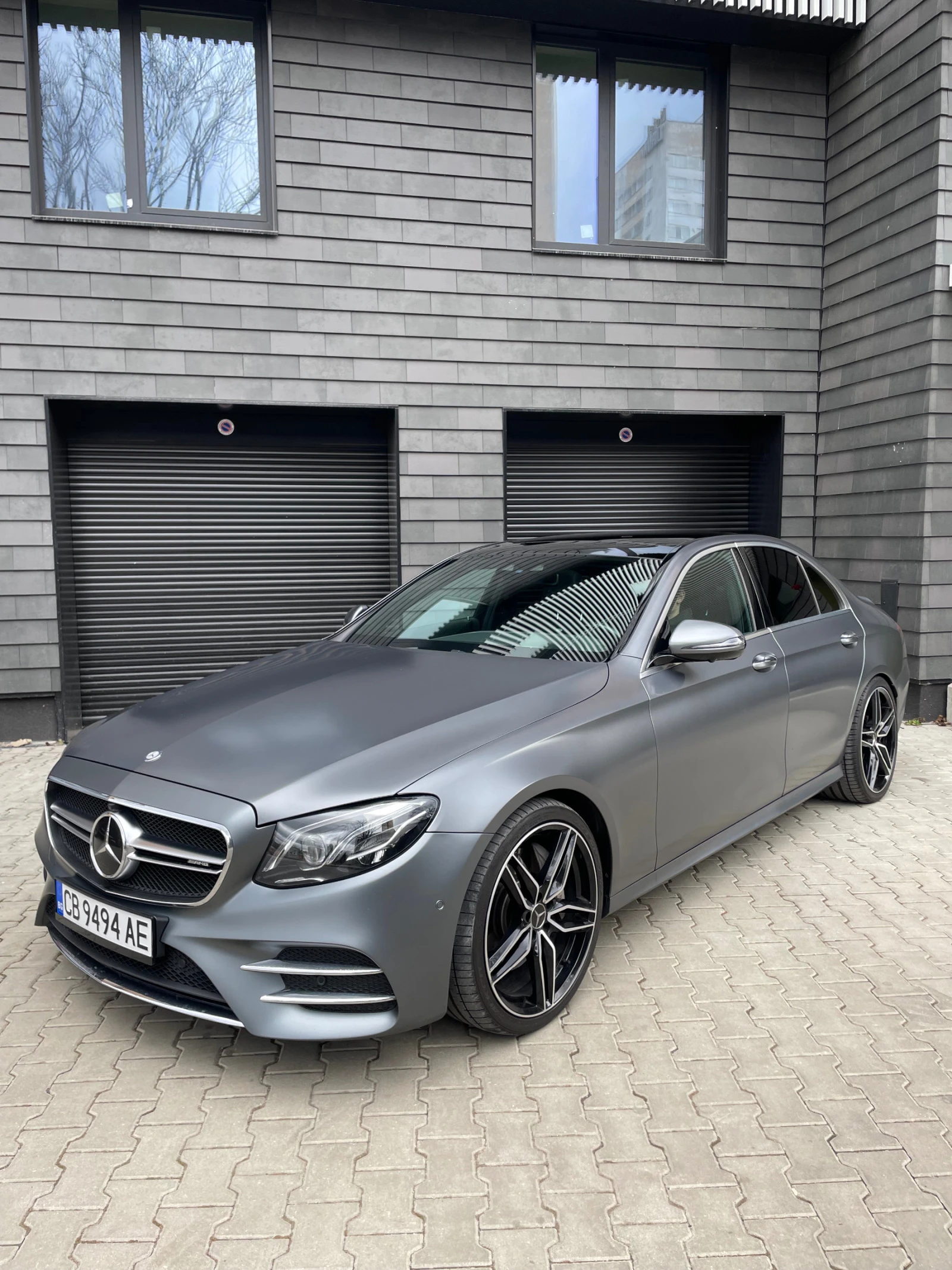 Mercedes-Benz E 400 AMG/DESIGNO/4MATIC - [1] 