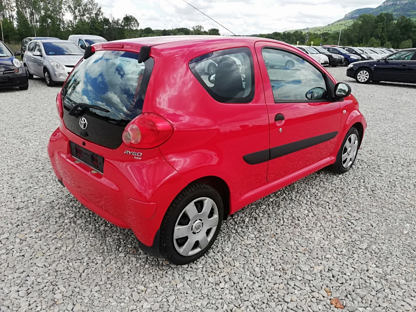 Toyota Aygo 1.0 i klima IT - изображение 6
