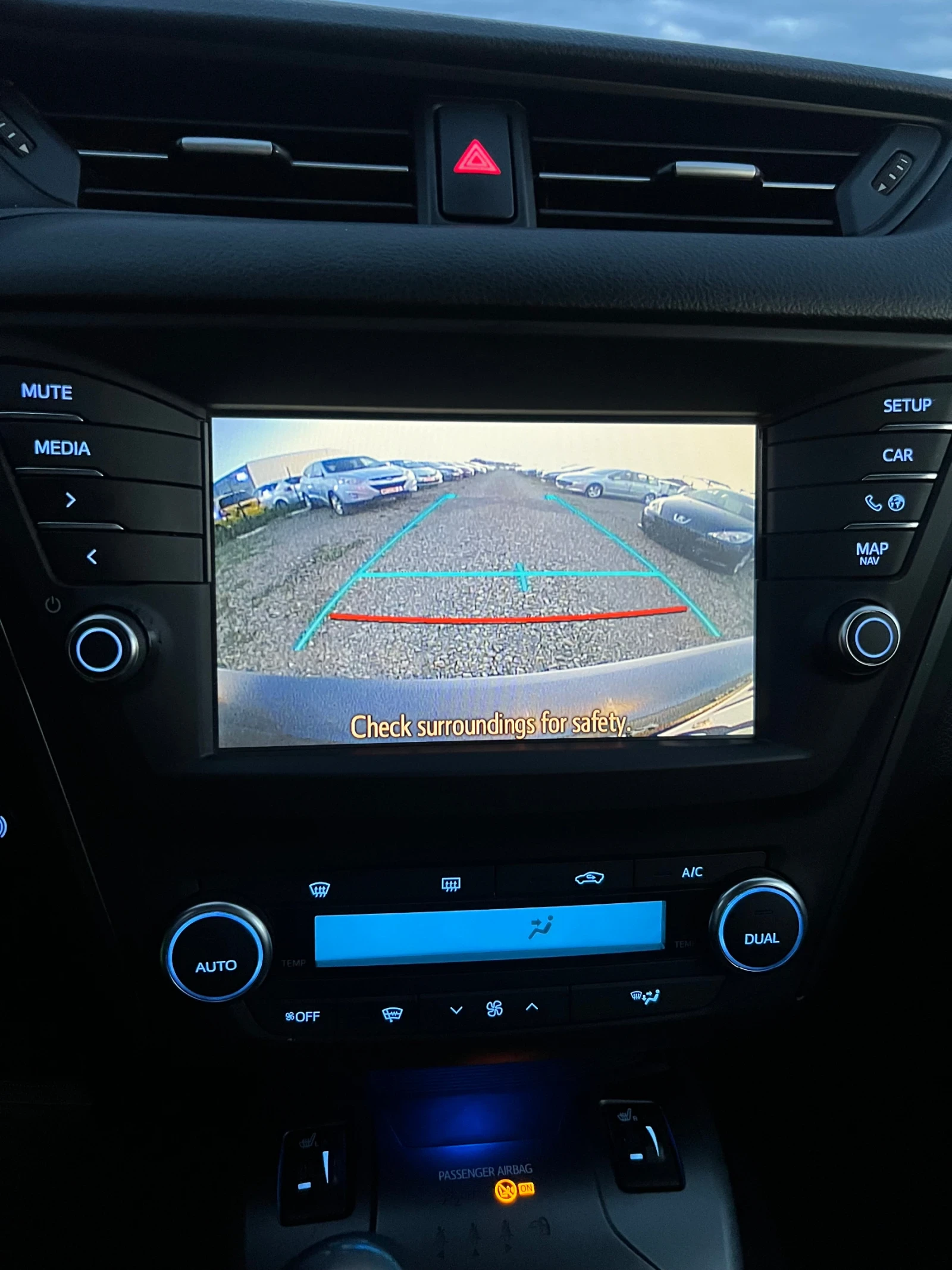 Toyota Avensis Executive  | Mobile.bg   12