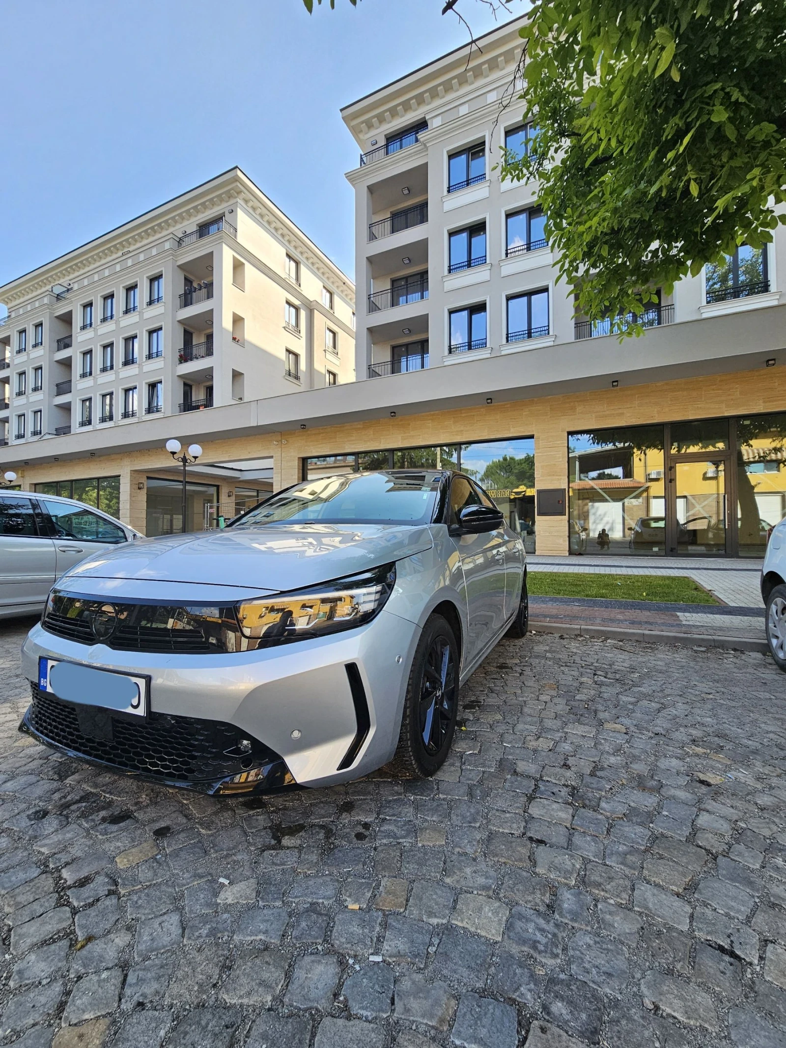 Opel Corsa 1.2T GS line - изображение 2