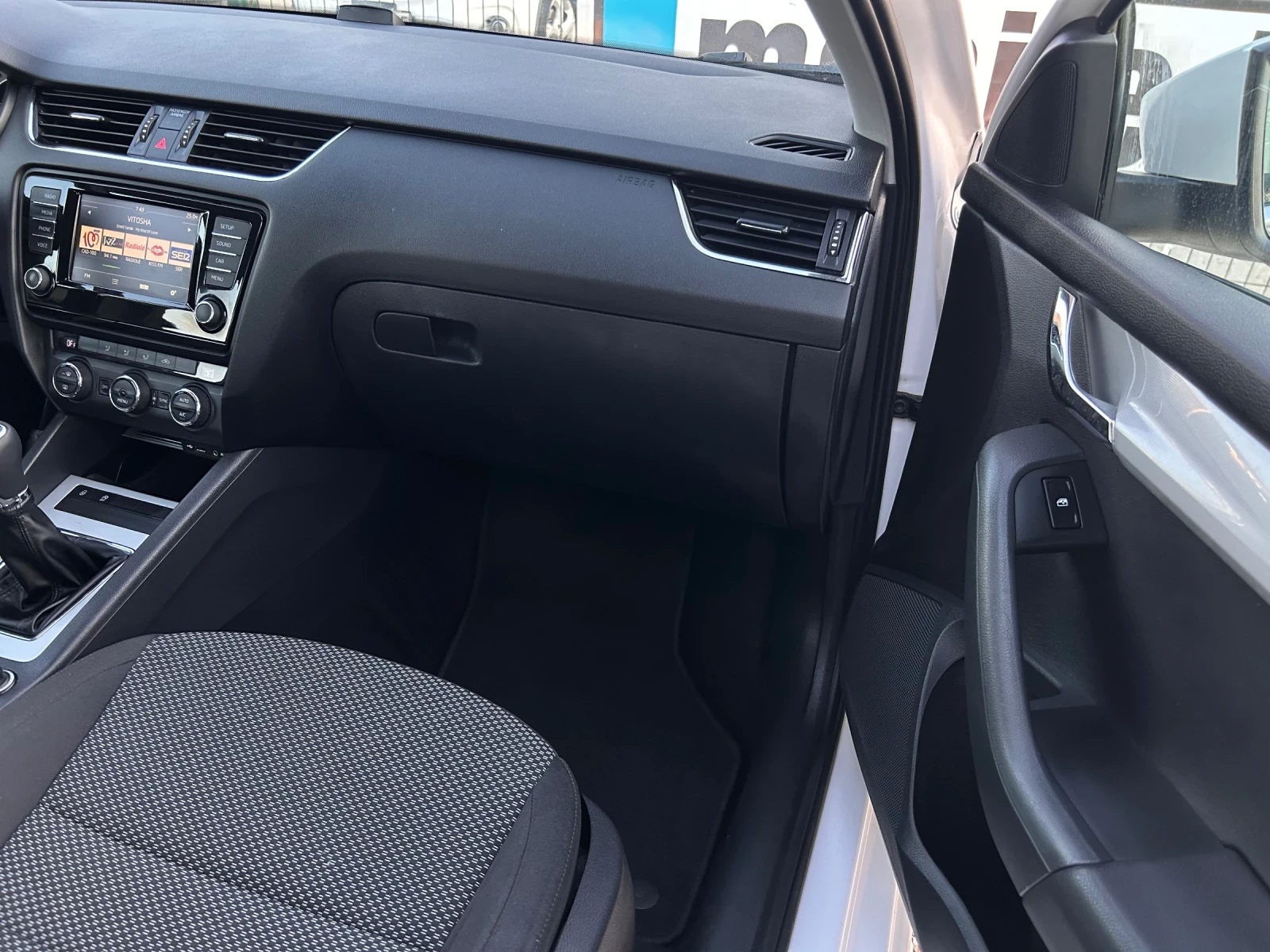Skoda Octavia  - изображение 8
