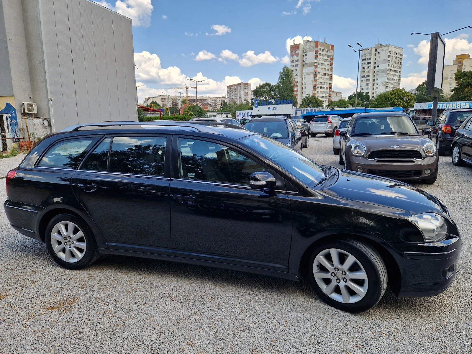 Toyota Avensis 2.0D4d/126к.с. - изображение 4