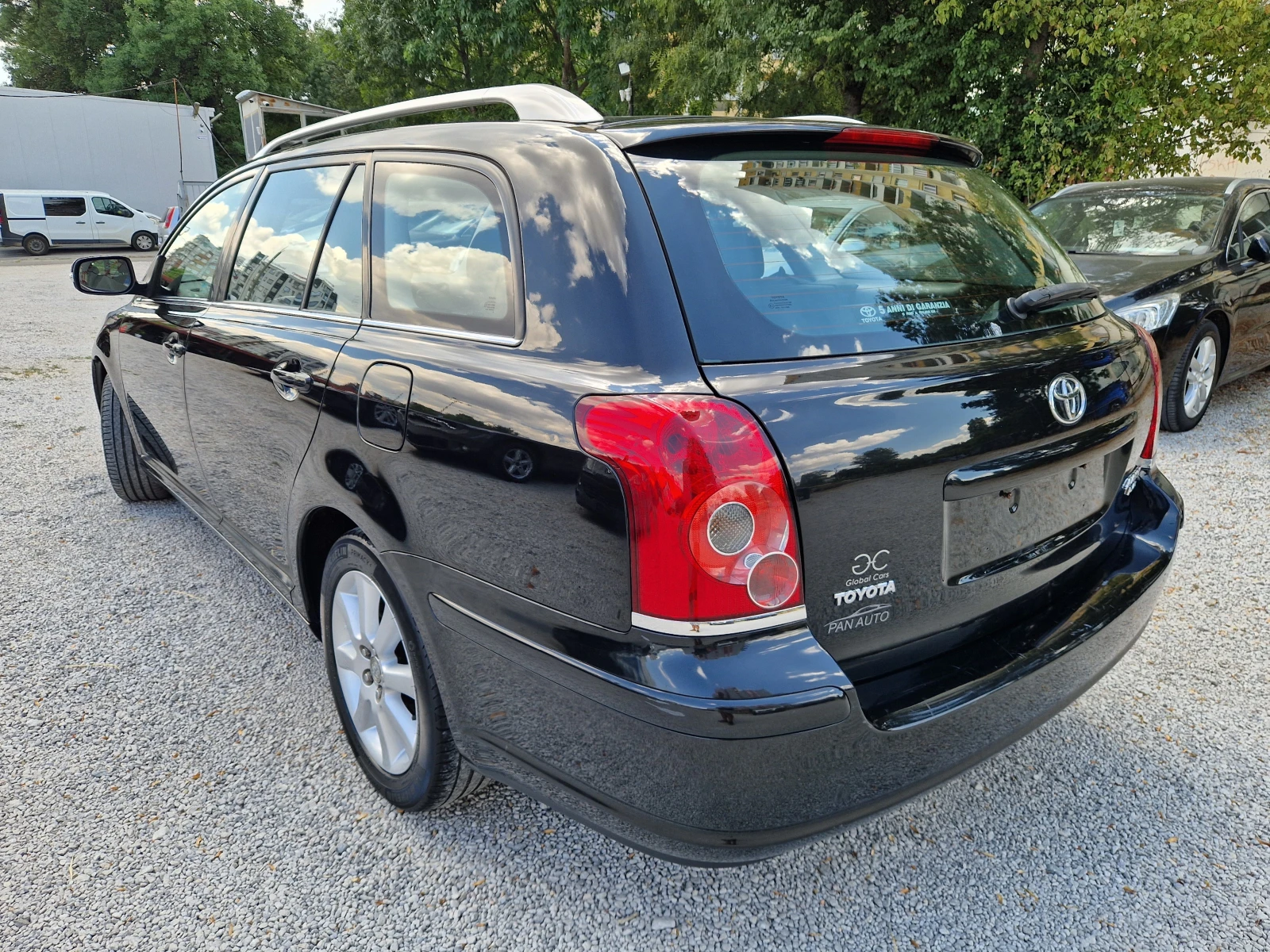 Toyota Avensis 2.0D4d/126к.с. - изображение 7