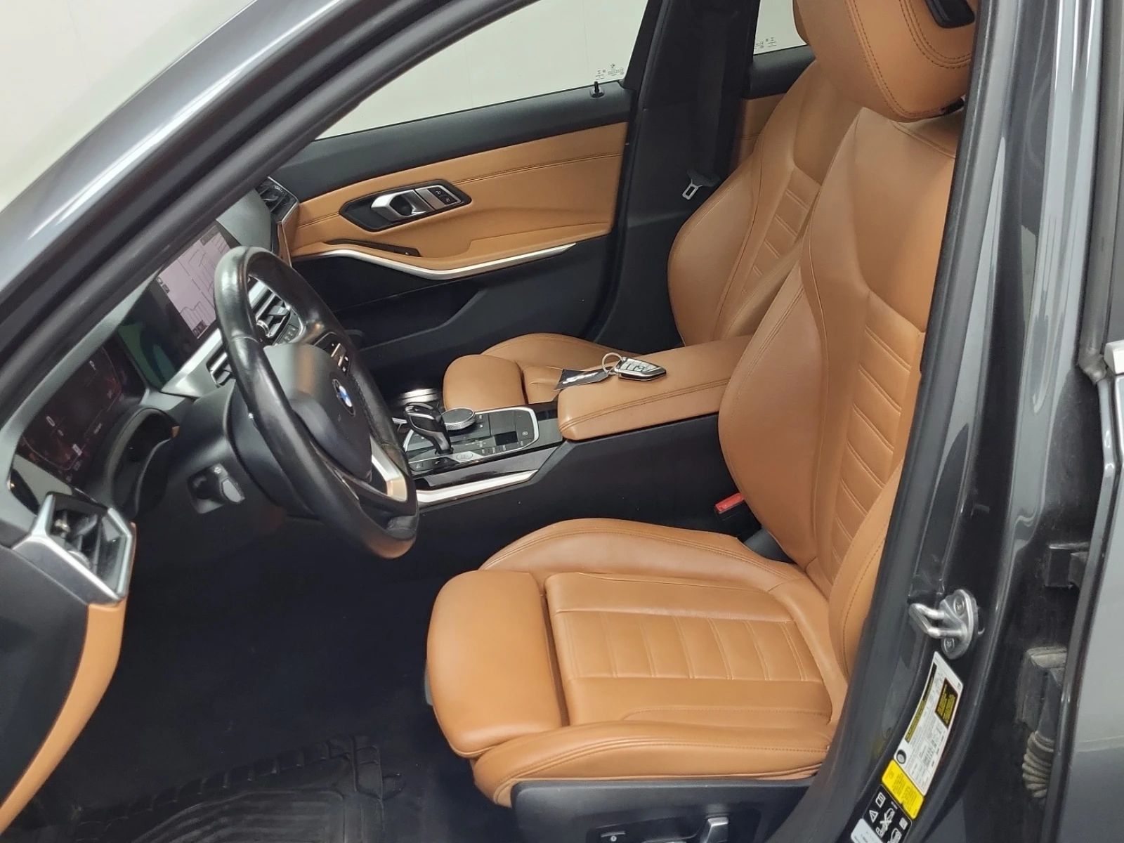 BMW 330 * CARFAX *    | Mobile.bg   7