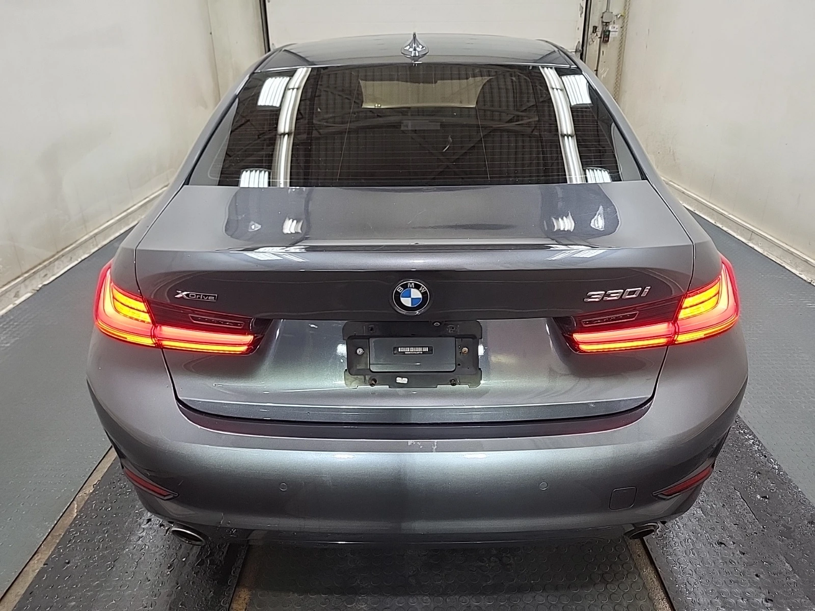 BMW 330 * CARFAX *    | Mobile.bg   4