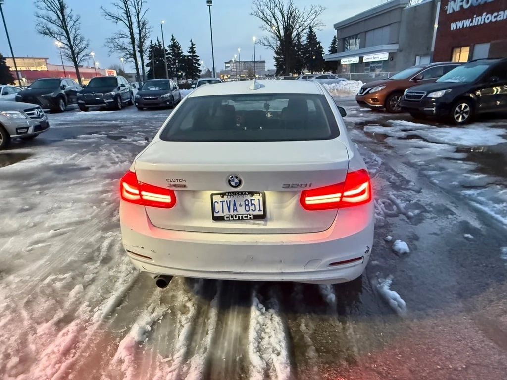 BMW 320 * 320i xDrive * CARFAX * ЦЕНА ДО БГ - изображение 6