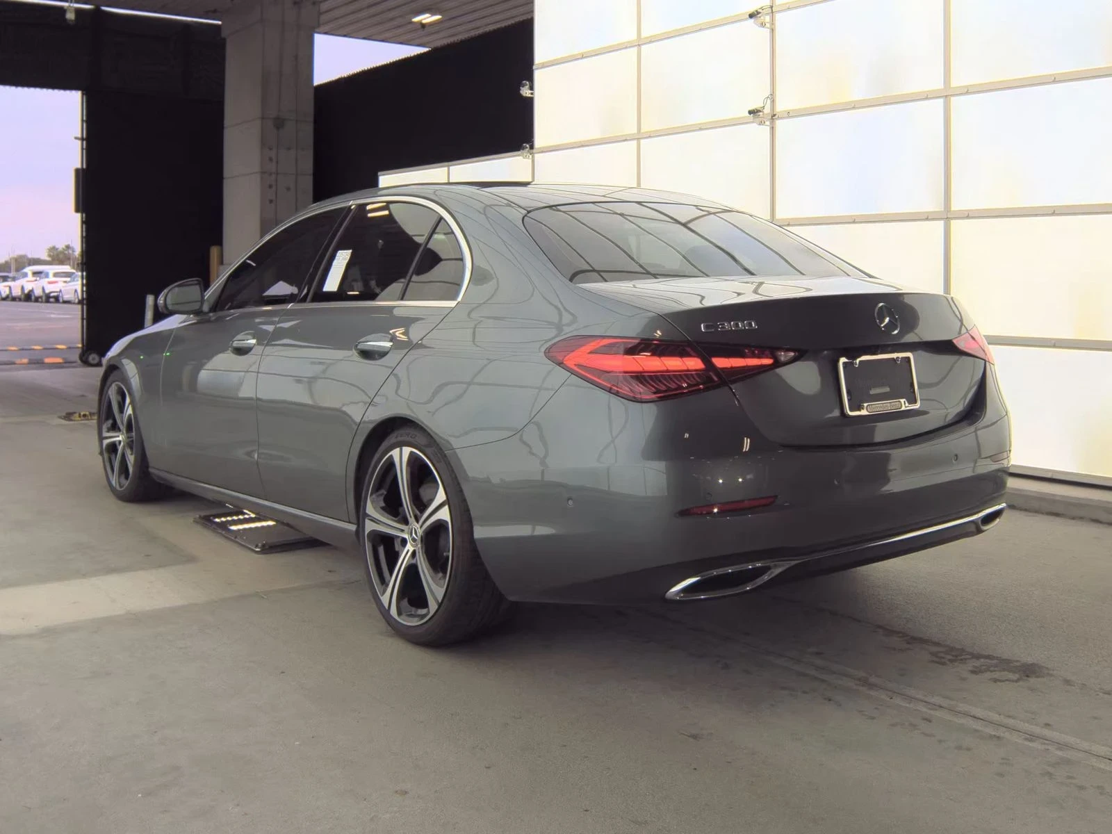 Mercedes-Benz C 300  - изображение 6