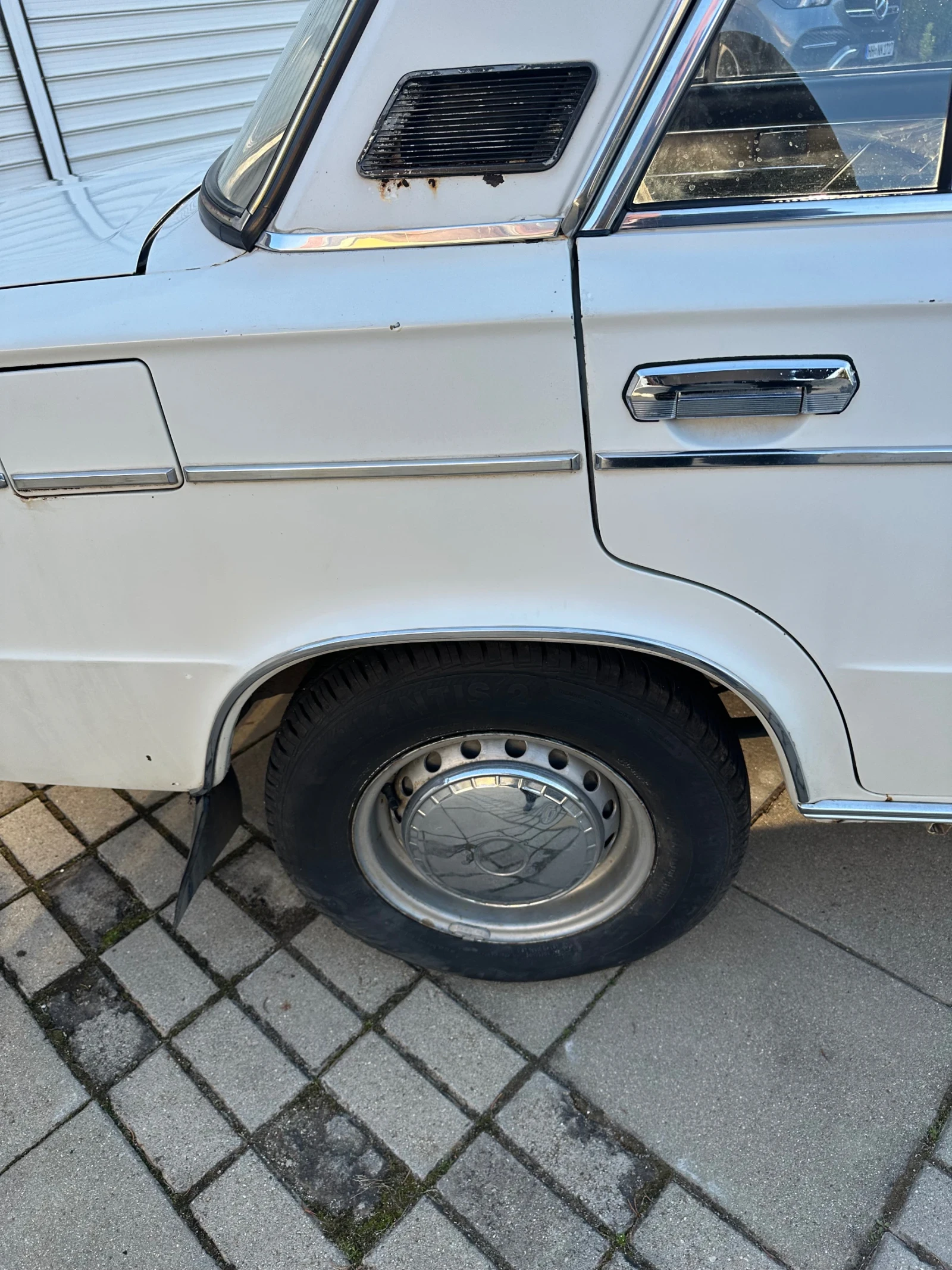 Lada 2103 1500, снимка 7 - Автомобили и джипове - 54314523