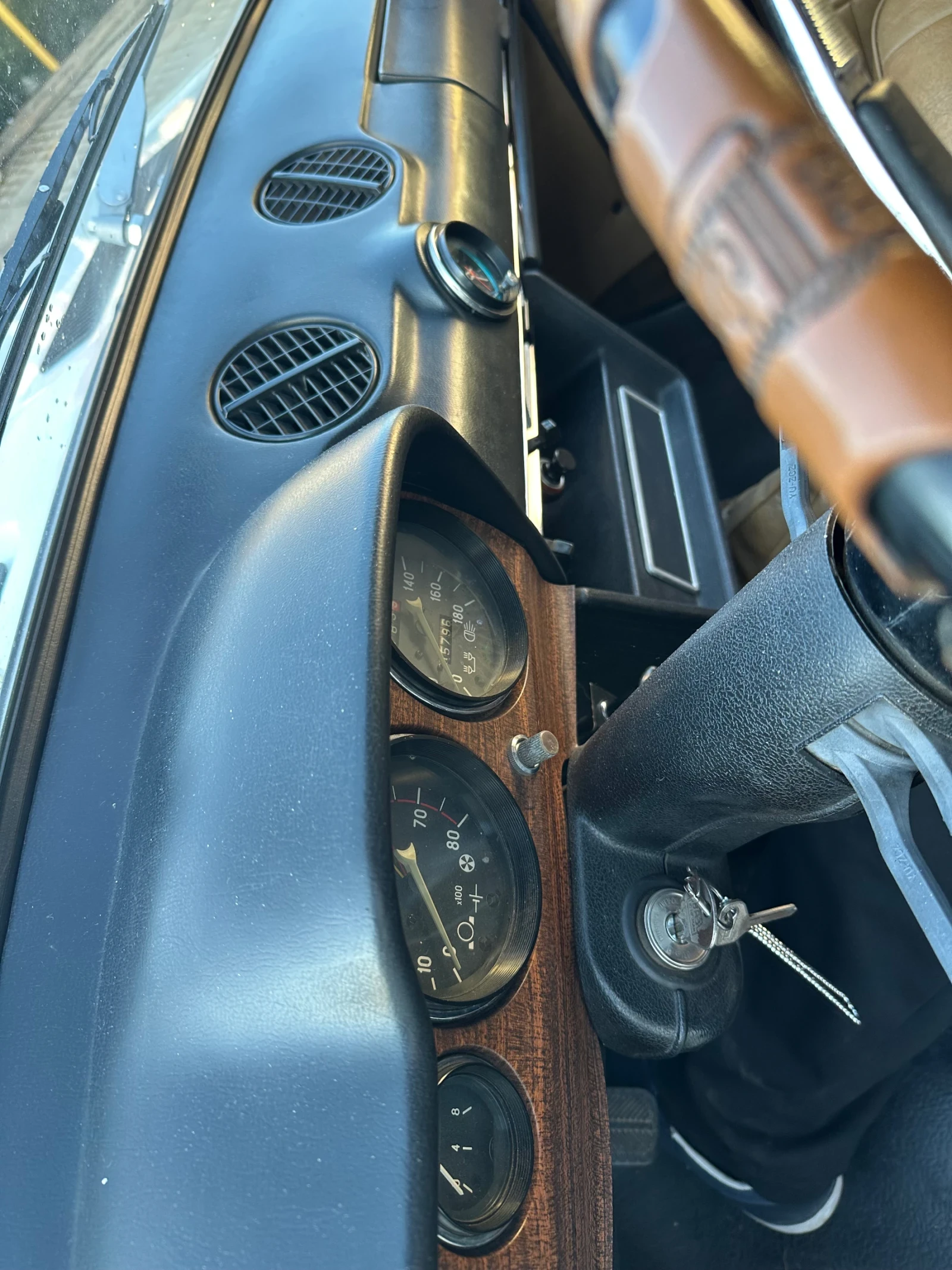 Lada 2103 1500, снимка 12 - Автомобили и джипове - 54314523