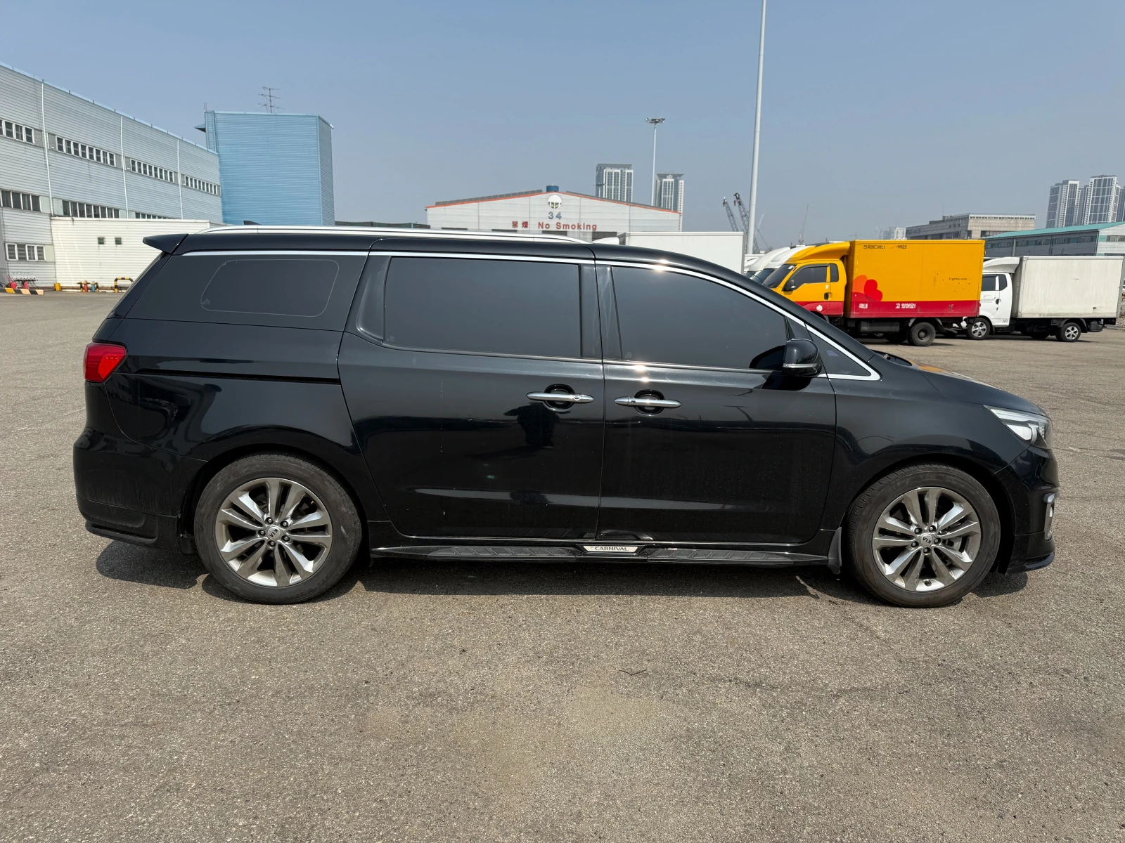 Kia Carnival 2.2 CRDI - ОЧАКВАН ВНОС! ТОП СЪСТОЯНИЕ!, снимка 7 - Автомобили и джипове - 54338628
