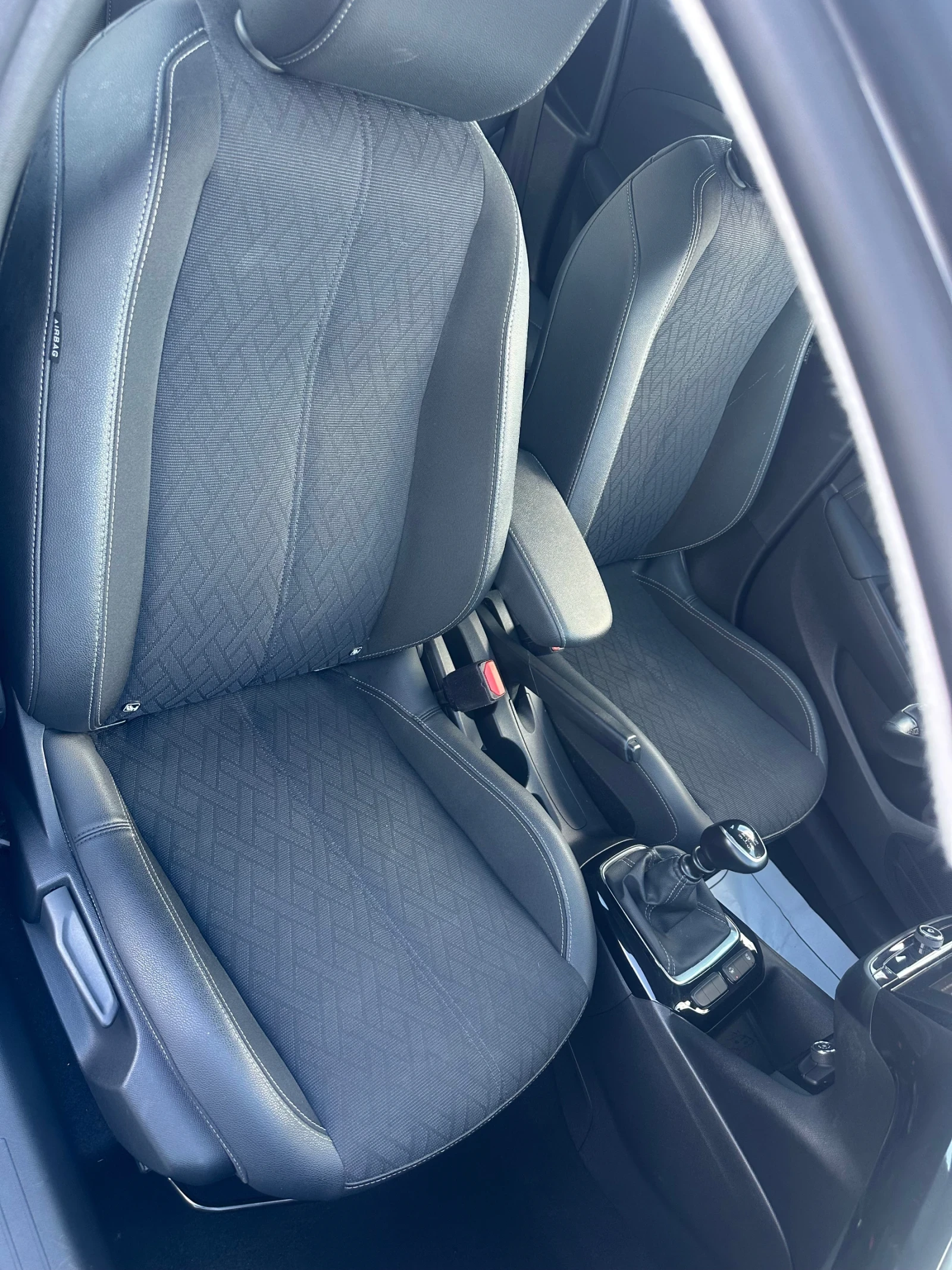 Opel Corsa 2021/02M 1.2i Turbo 88000km* FULL LED* NAVI* KTEO, снимка 13 - Автомобили и джипове - 54581883