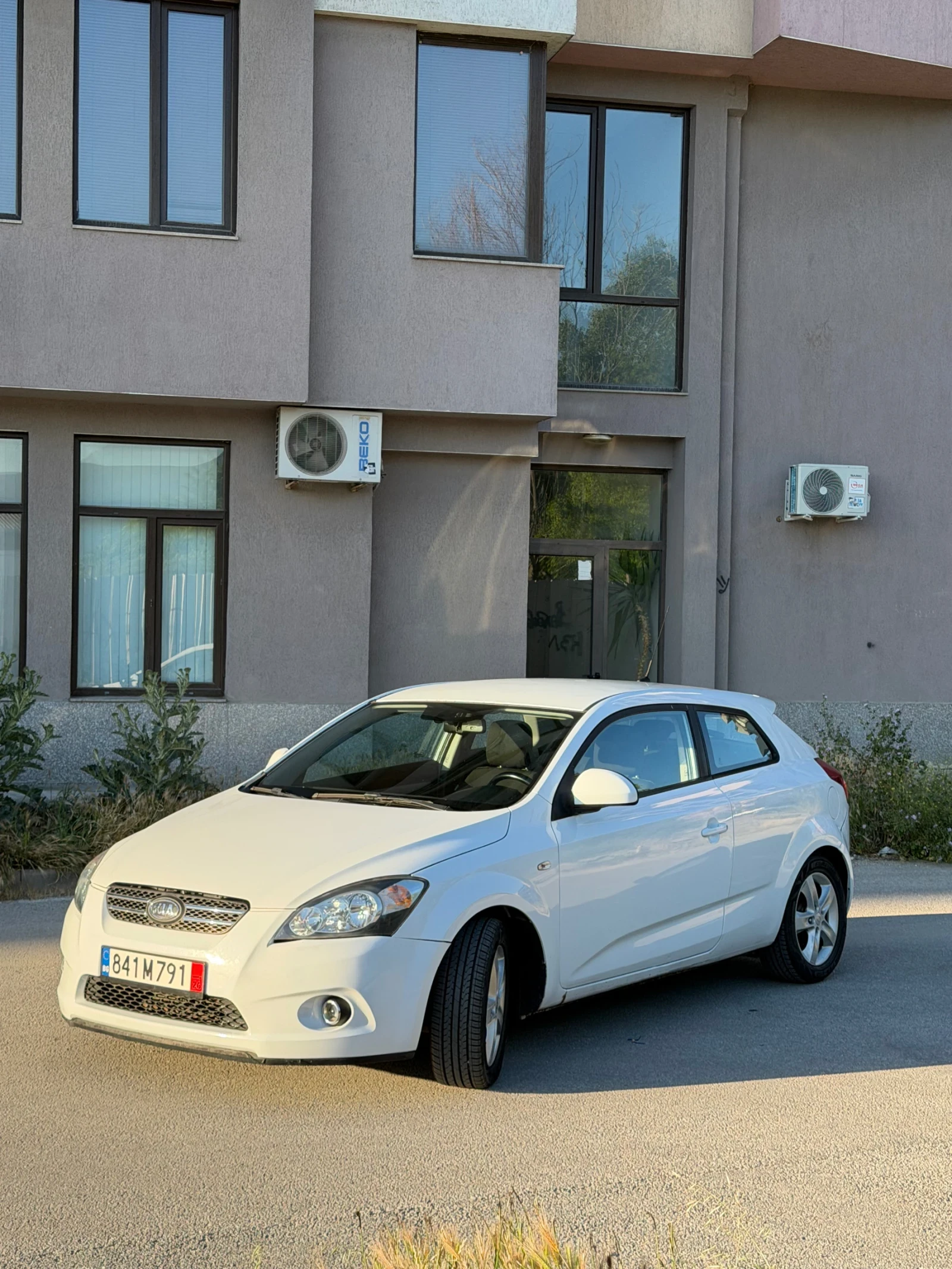 Kia Pro ceed, снимка 2 - Автомобили и джипове - 54716173