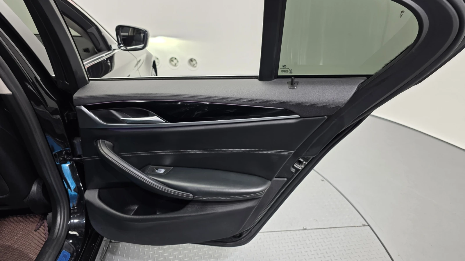 BMW 530 * HEADUP* 530* 2.0L* PANO*  | Mobile.bg � ����������� 10