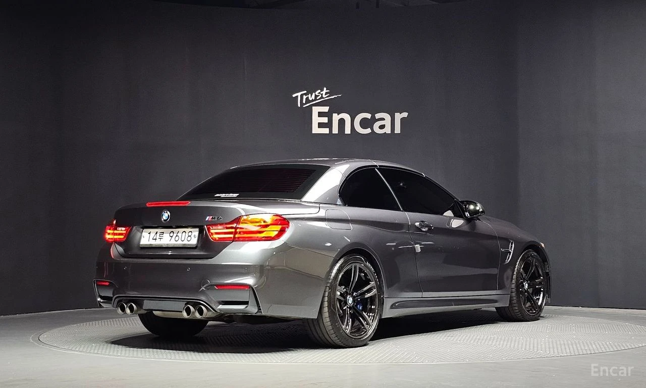BMW M4 HARMON* KARDON* ХЕДЪП* КАМЕРА* CARBON* , снимка 2 - Автомобили и джипове - 55103250