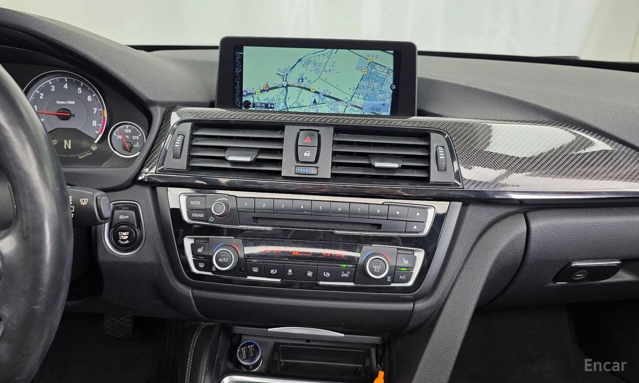 BMW M4 HARMON* KARDON* ХЕДЪП* КАМЕРА* CARBON* , снимка 9 - Автомобили и джипове - 55103250