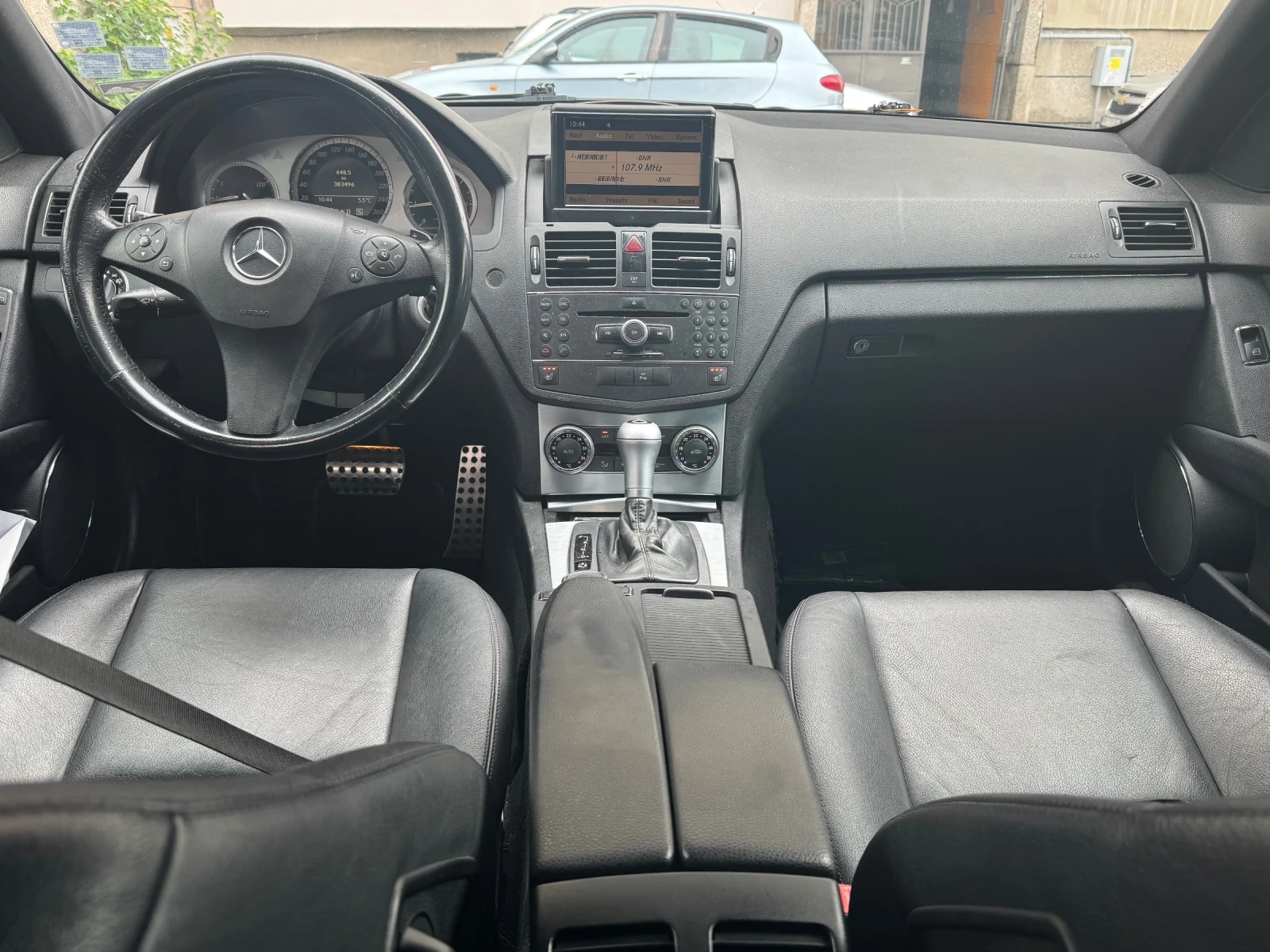 Mercedes-Benz C 320, снимка 6 - Автомобили и джипове - 55385683