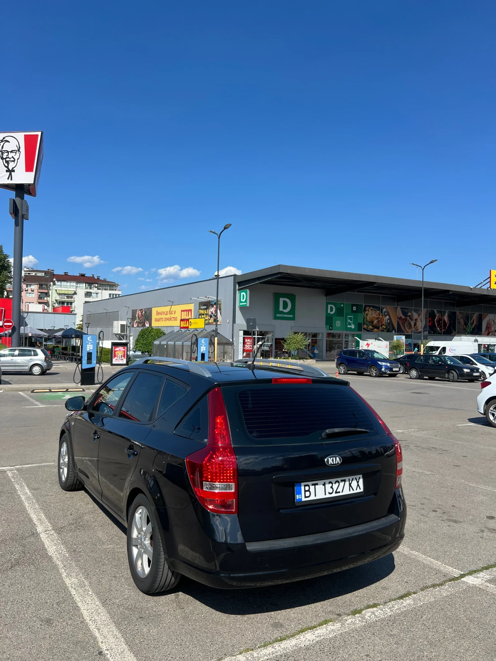Kia Ceed 1.6 CRDi, снимка 4 - Автомобили и джипове - 55413529