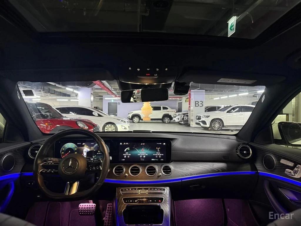 Mercedes-Benz E 220 4MATIC/AMBIENT/ДИСТРОНИК/360, снимка 6 - Автомобили и джипове - 55463778