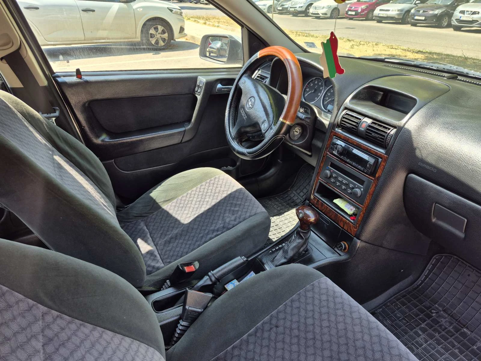 Opel Astra, снимка 8 - Автомобили и джипове - 55642351